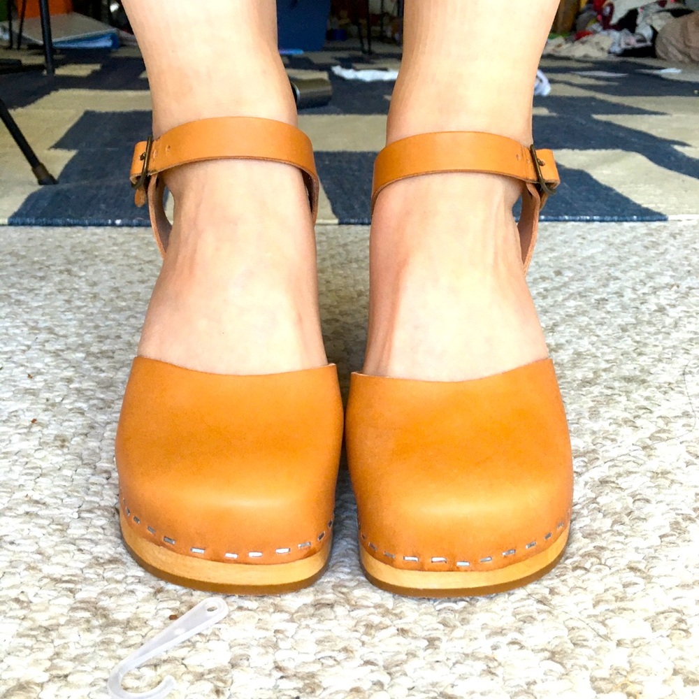 Swedish Hasbeens Ann Sofi clogs platform 36 6